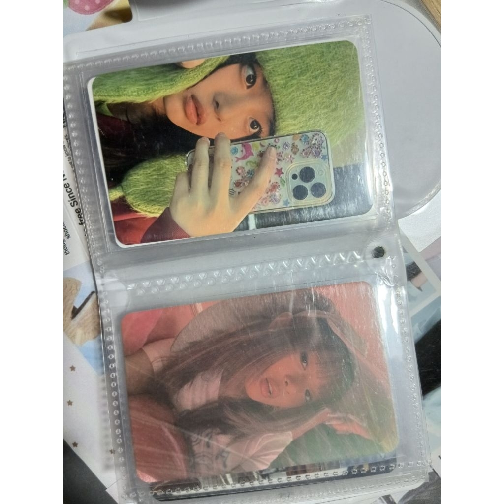 [OFFICIAL] read desc - NewJeans Hanni iphone photocards <3