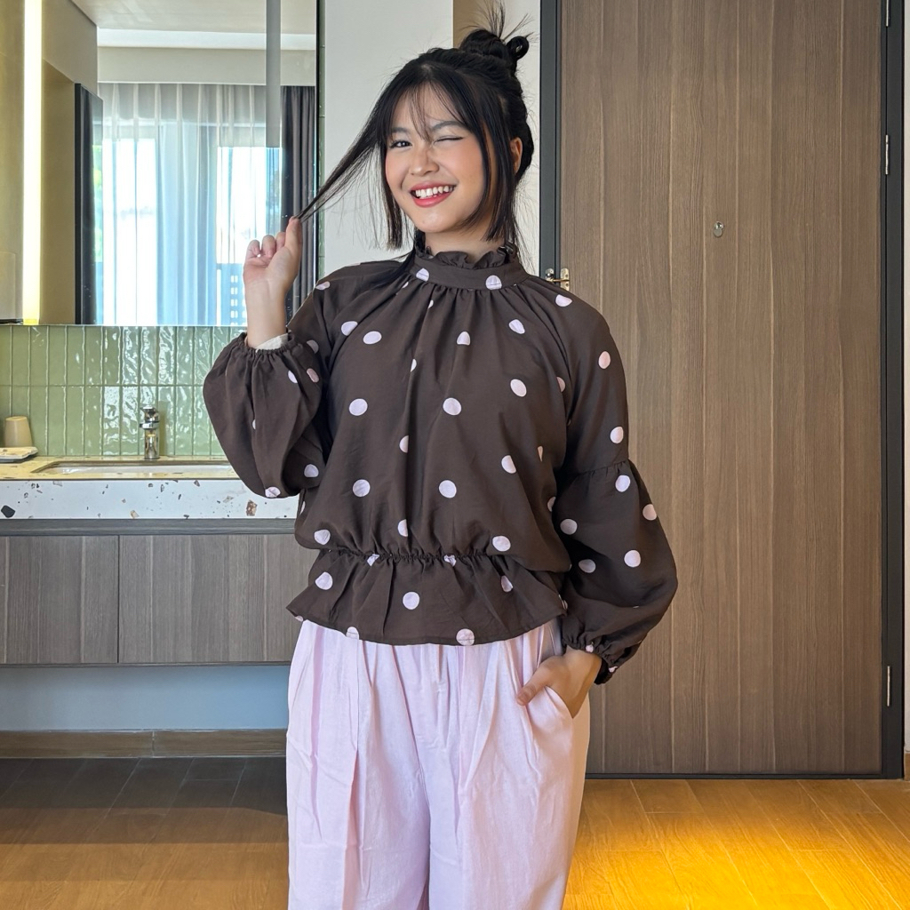Polka semi crop Top by.azeera