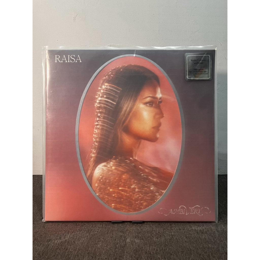 Vinyl Raisa - ambiVert