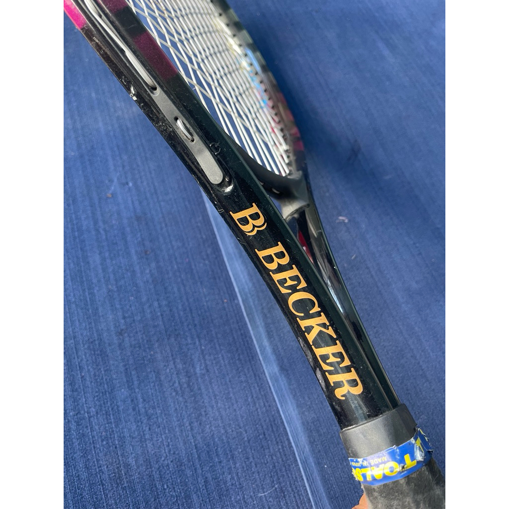 Raket tennis boris becker excelent performa