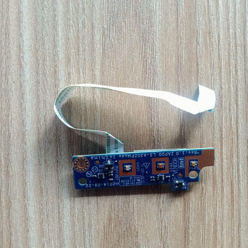 board indikator lampu laptop dell alienware 13 R2 model P65G002