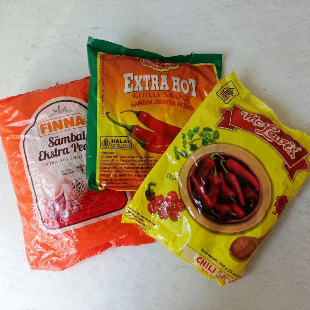 Sambal sachet extra pedas finna delmonte hot mc lewis chili sachet isi 22 pcs