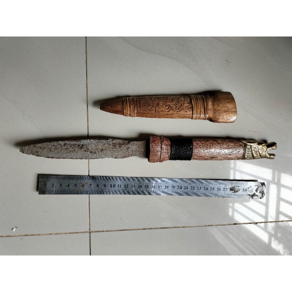 Pusakaa tumbakk kuno peninggalan kepala suku dayak