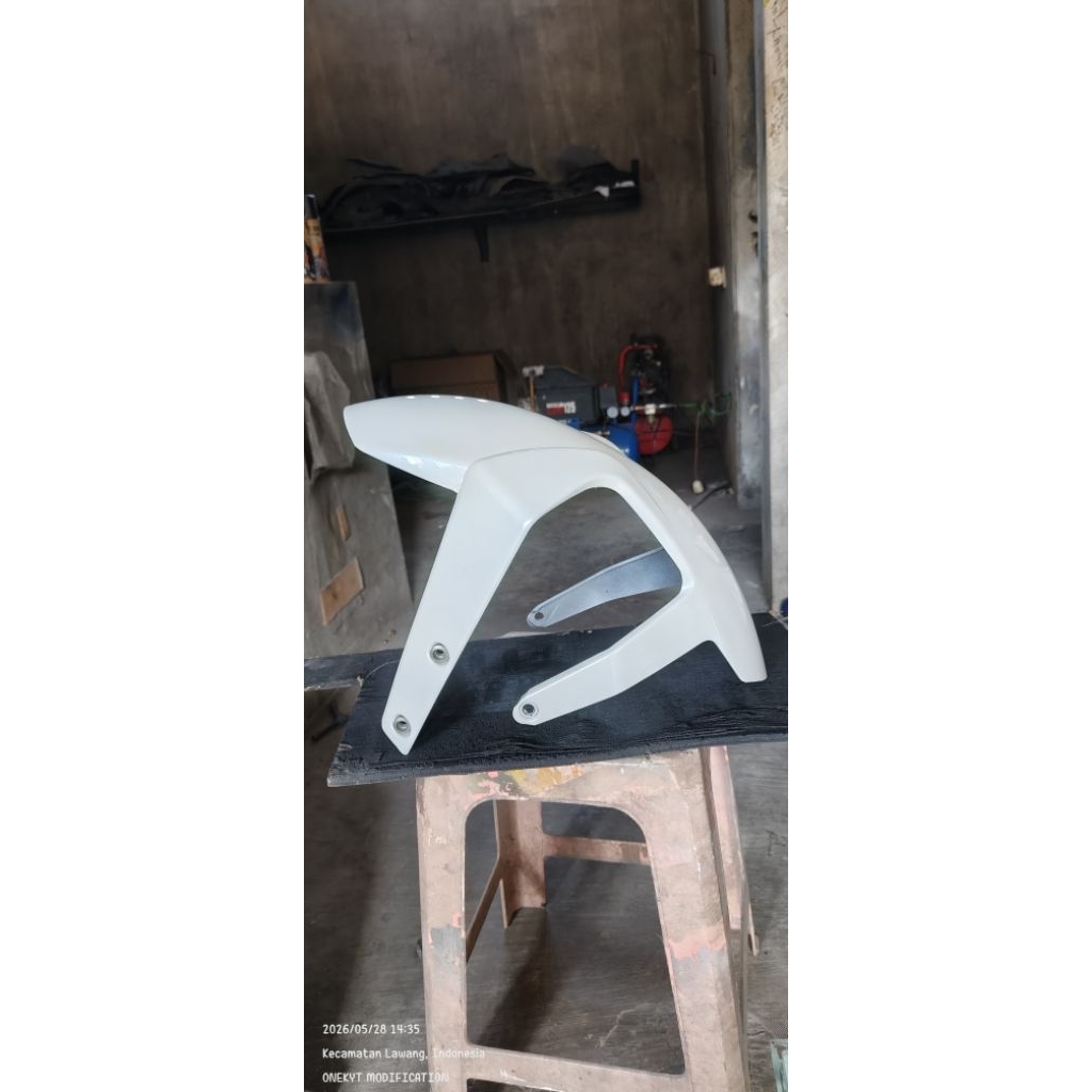 Spakbor Depan Original KTM DUKE 250