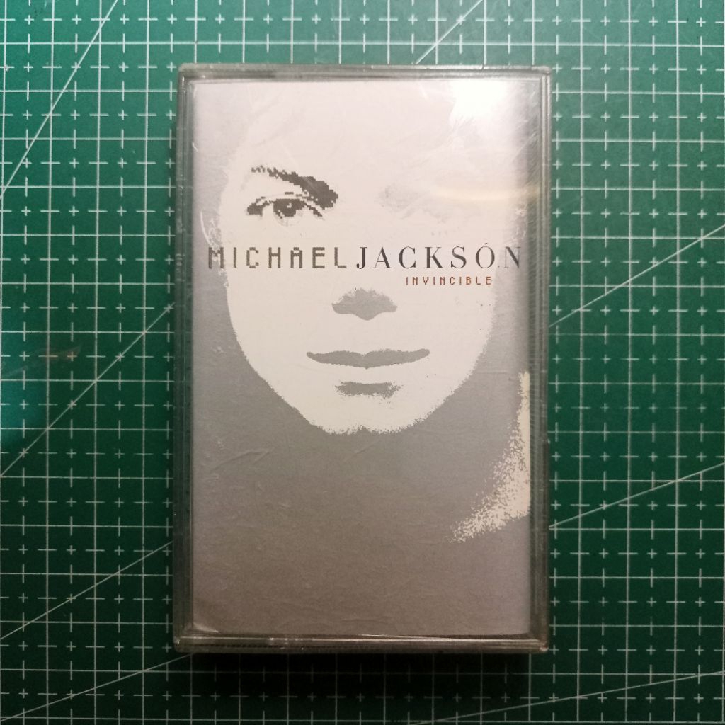 Kaset Michael Jackson - Invincible