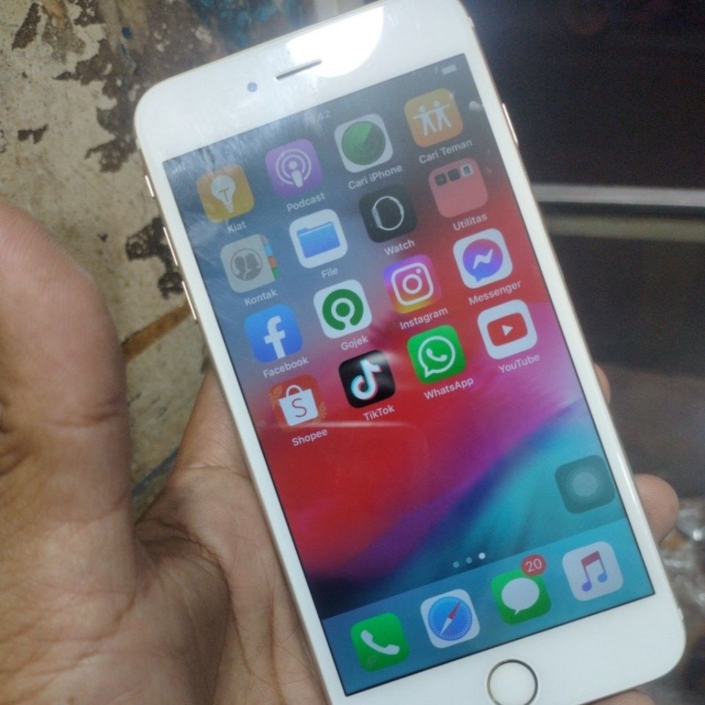 IPHONE 6+ 64GB