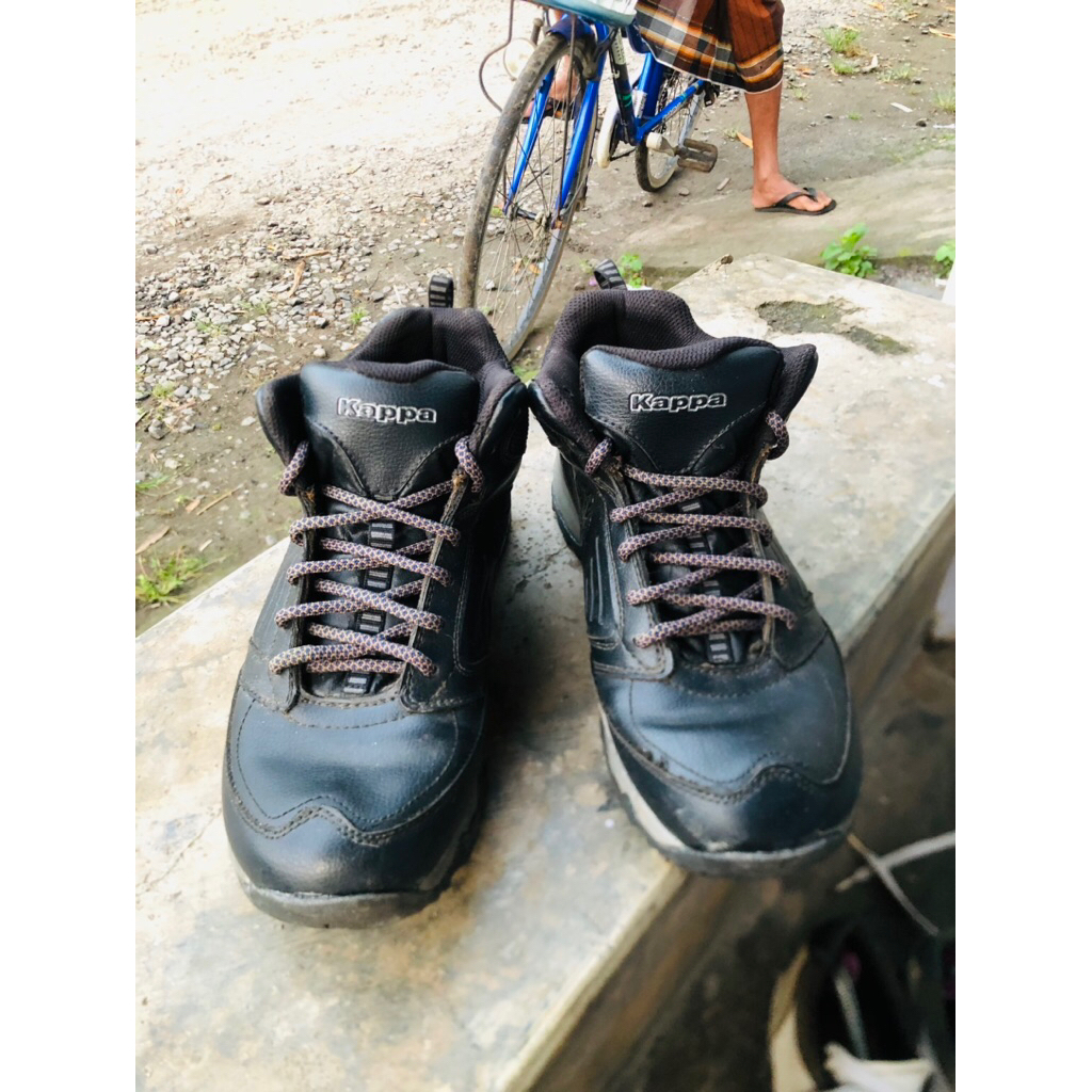 sepatu hiking kappa second uk40