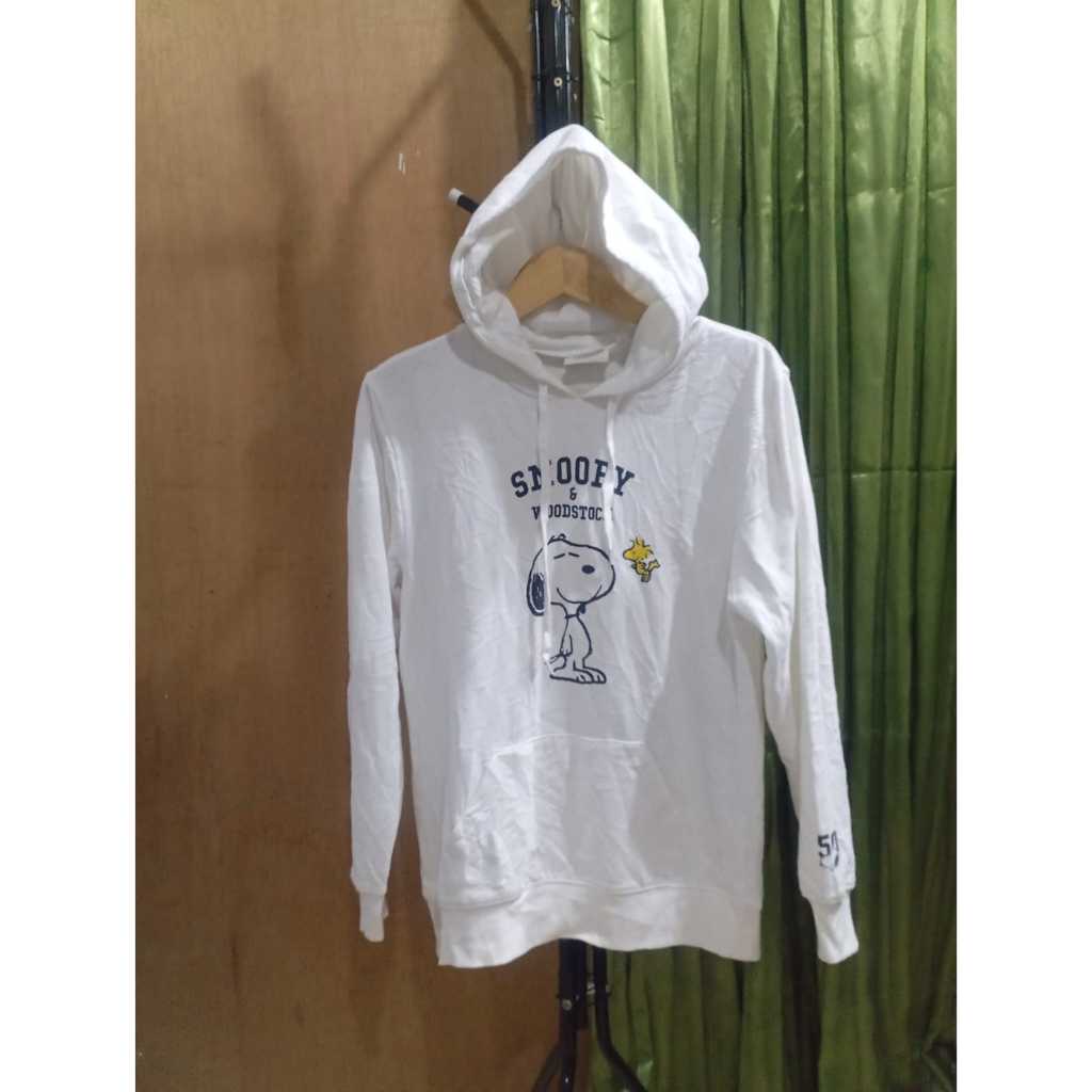 Peanuts-Jaket Hoodie Putih Brand Peanuts Wanita Warna Putih
