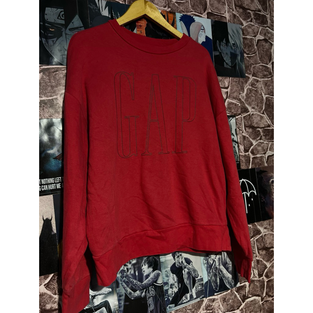 crewneck GAP