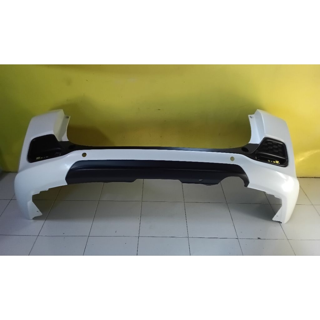 Bemper belakang Honda Mobilio...