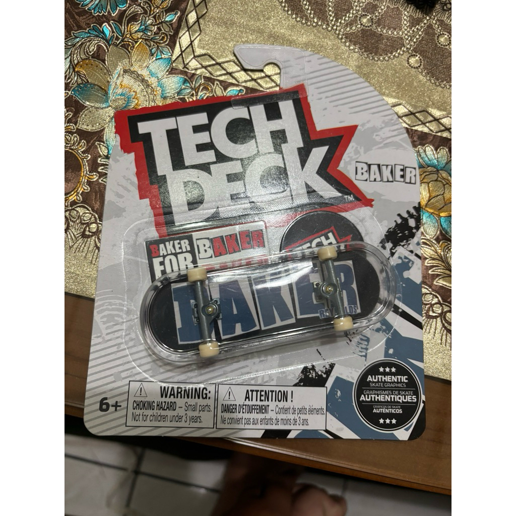 Tech deck baker