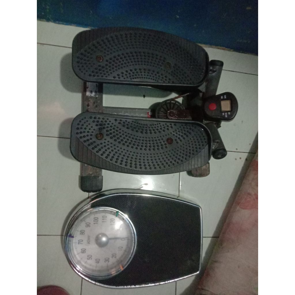ALAT OLAHRAGA TIMBANGAN KRIS BEKAS