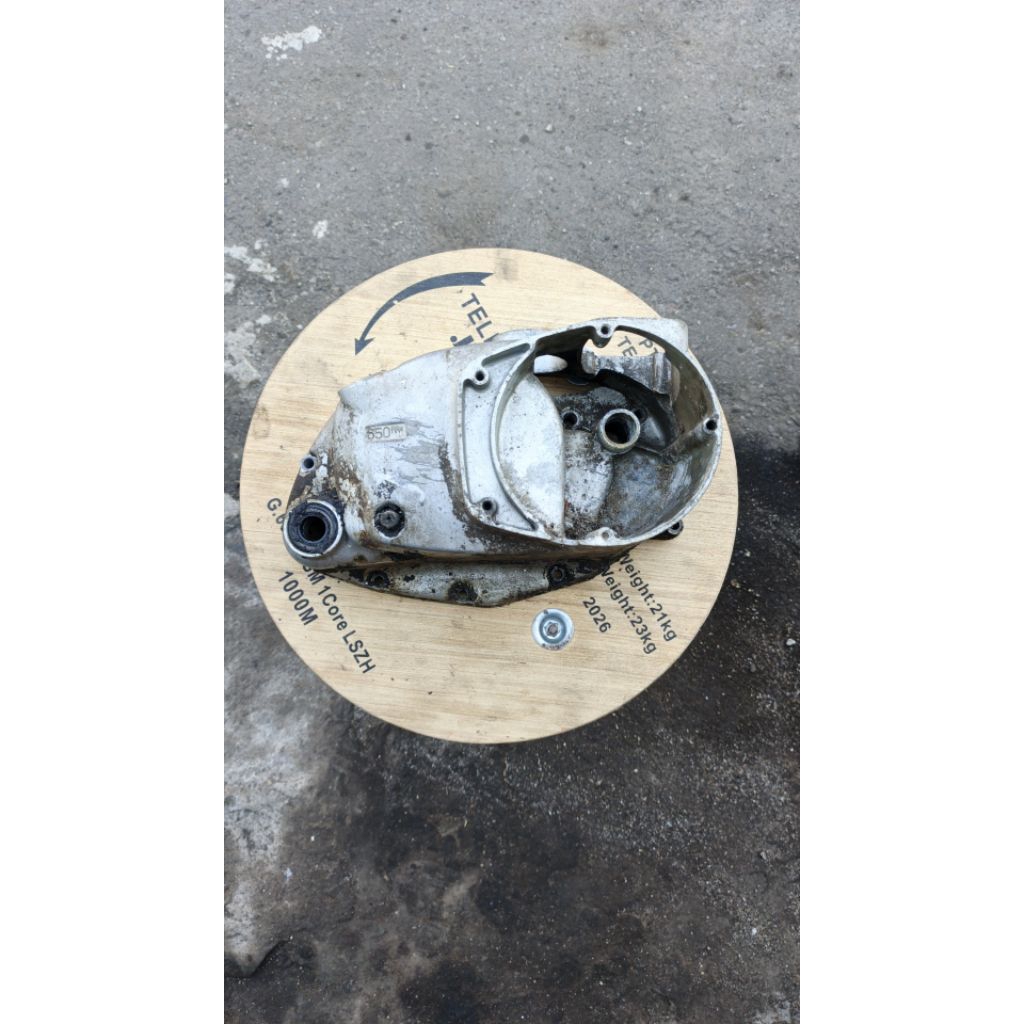 Bak Mesin Kanan Suzuki A100,Bak Bagian Karbu Suzuki A100,Bak Kopling Suzuki A100