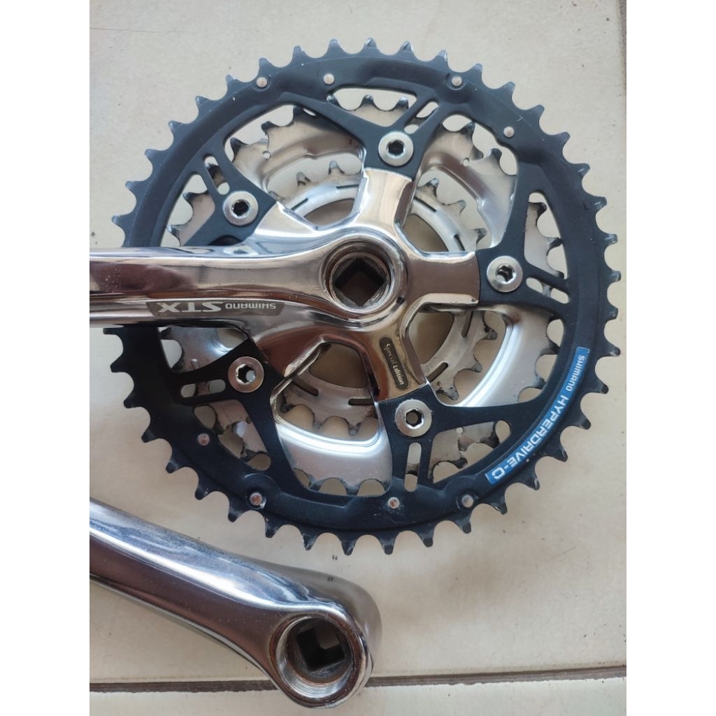 Crank Sepeda MTB Shimano STX japan black chrome