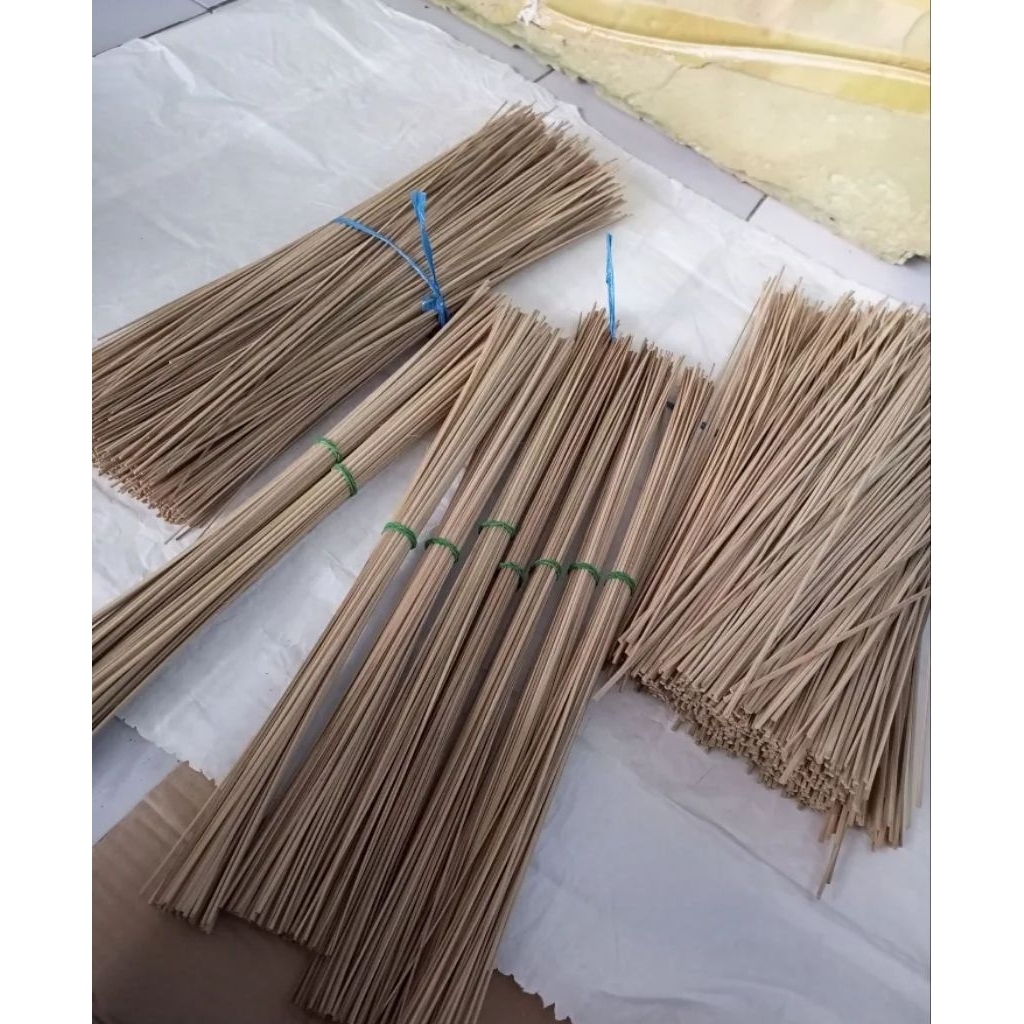 arku kerangka layangan 70-80 cm 10pasang(20pcs) sudah diraut halus