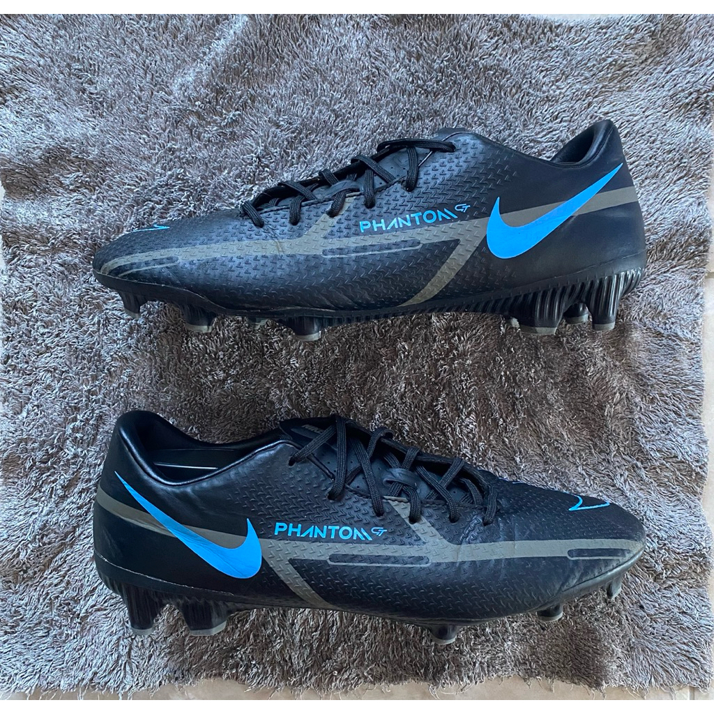 Sepatu Nike Phantom GT 2 Academy FG