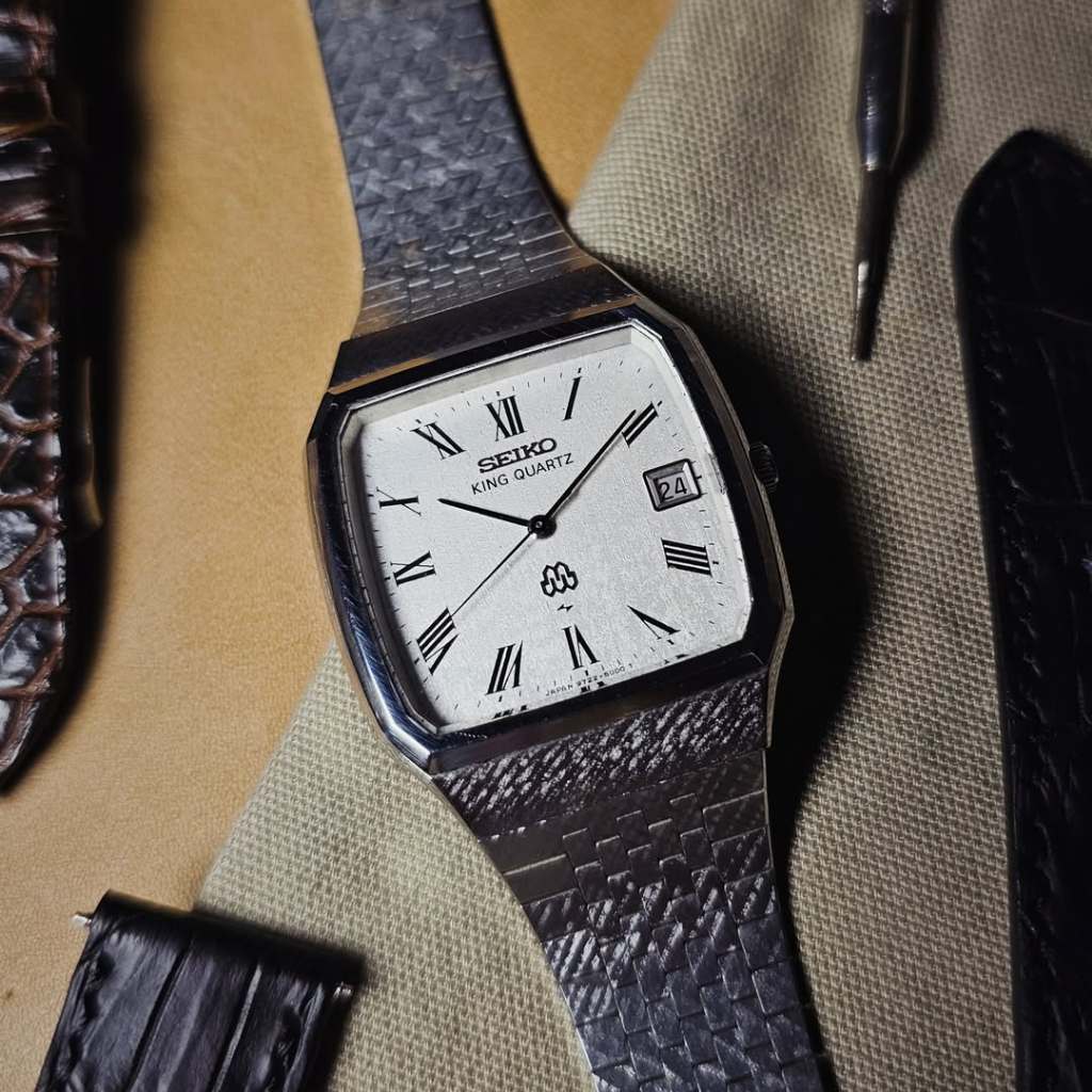Vintage rare 1970s seiko king twin quartz roman textured dial & hammered case near mint