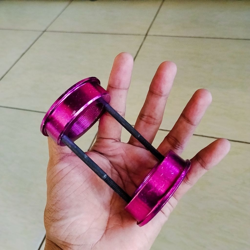 Adaptor BB Crank BMX warna Ungu cerah cocok untuk spd BMX anda biar tampilan makin ok.