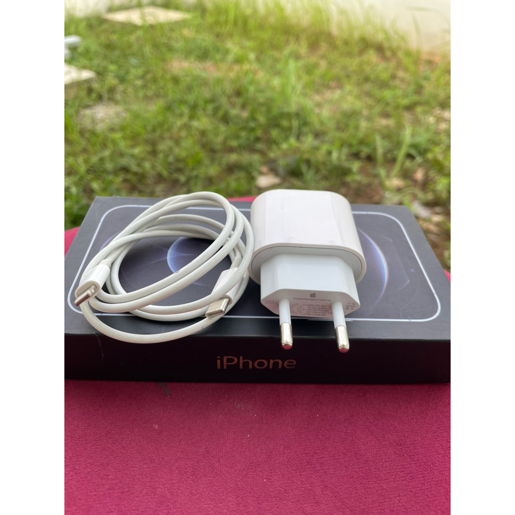 Charger Iphone Fullset adaptor+cable Original second