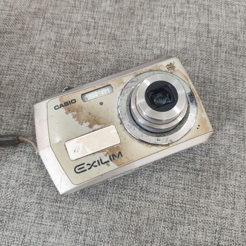 casio exilim ex z16 putih