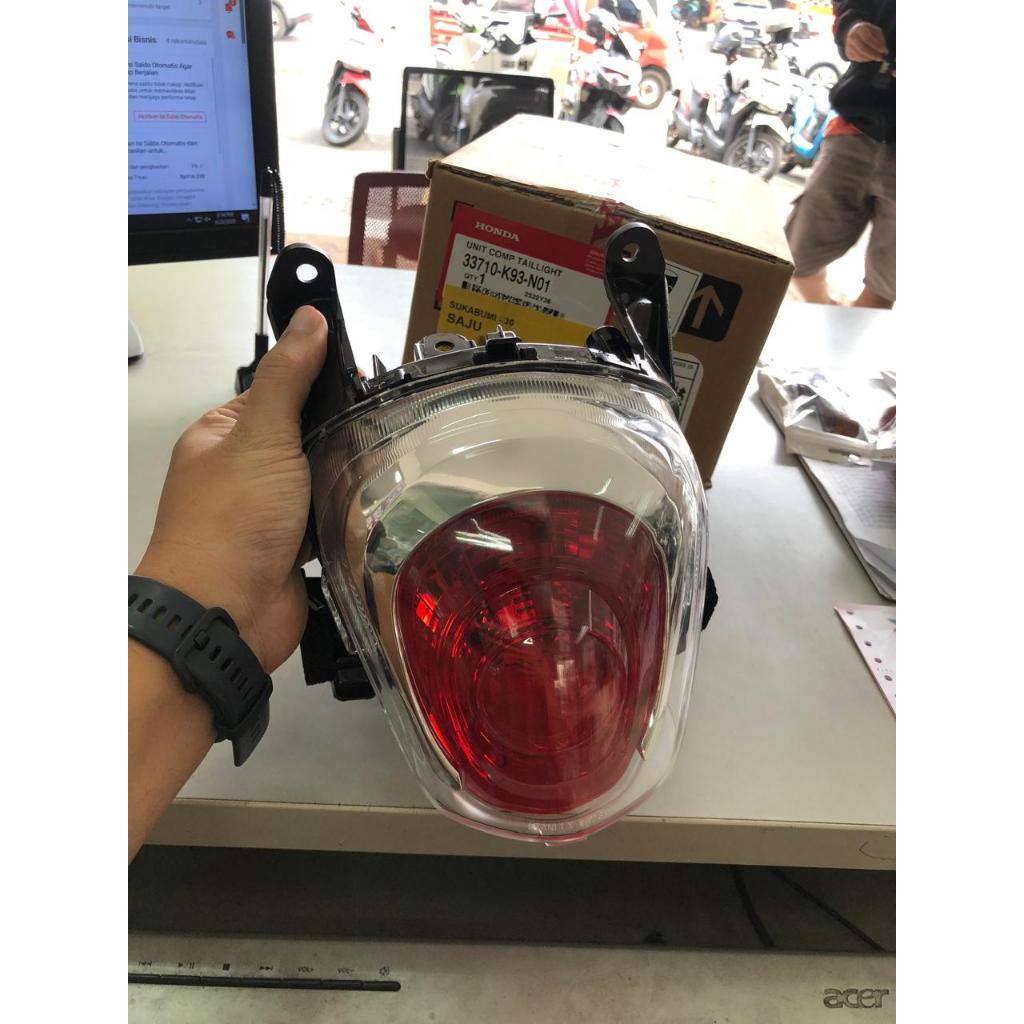 UNIT COMP TAILLIGHT SCOOPY K93 LAMPU BELAKANG SCOOPY K93 MIKA BELAKANG SCOOPY K93 REFLEKTOR BELAKANG