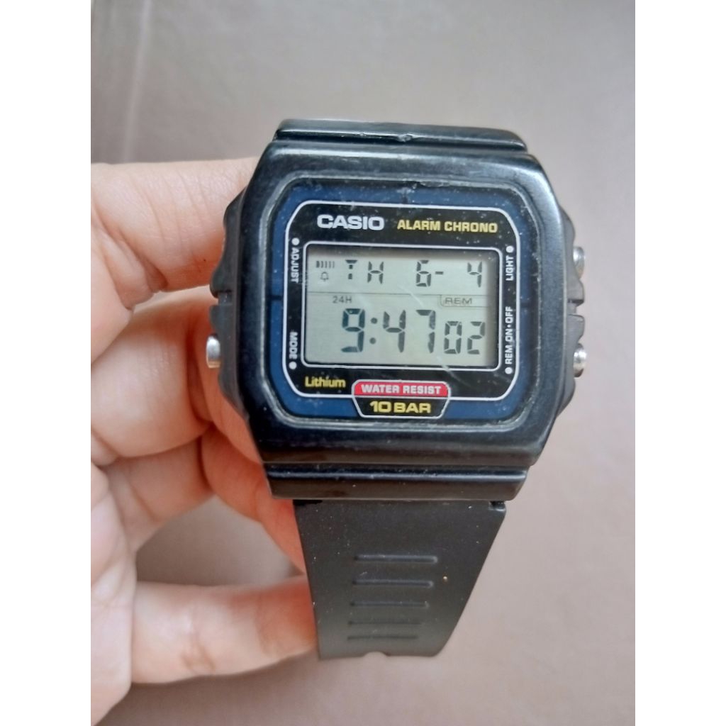 Vintage Casio W-720 Digital Watch