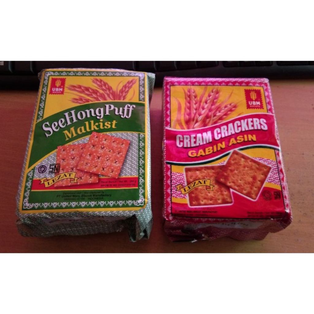 See Hong Puff MALKIST Crackers / UBM Biscuit Cream Crackers / Gabin Asin / Roti Kebeng / Biskuit / M