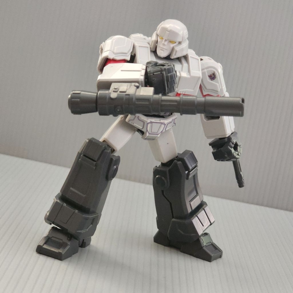 Blokees Figur Rakit TRANSFORMERS ONE GV05 D-16 COG MEGATRON Kondisi Sudah Dirakit Baik Mulus Card Be