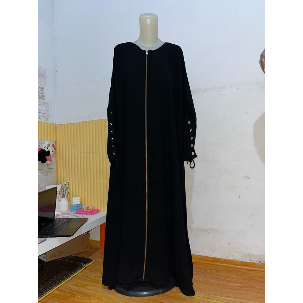 Preloved Abaya Malikah Classic Button