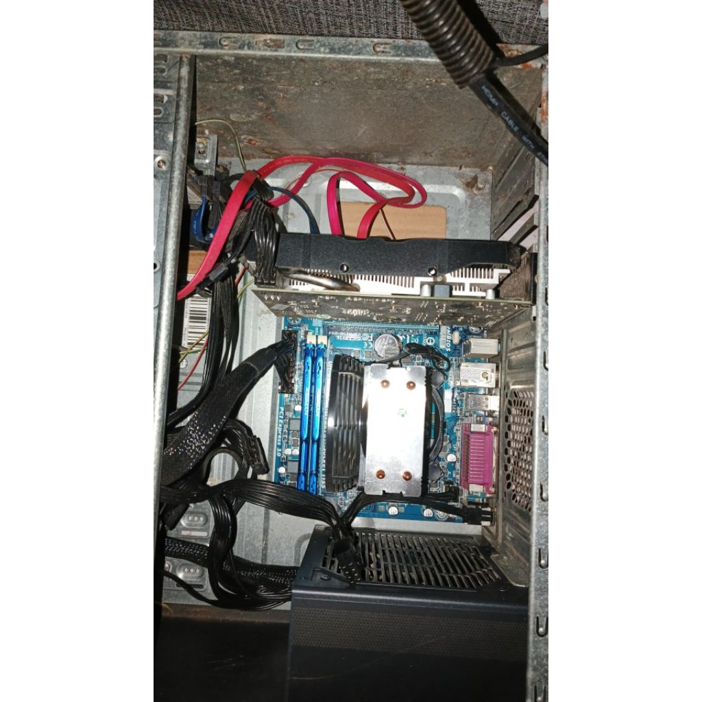 Mobo h61 gigabyte badak + i5 3570