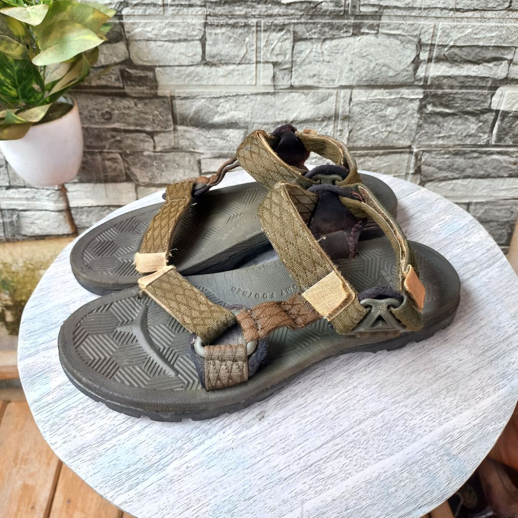 Sandal pria outdor second/bekas merk eiger size42 insol26,5cm