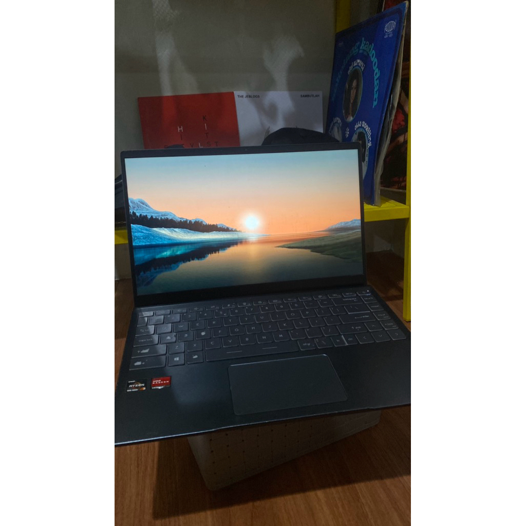 Laptop Gaming MSI Modern 14 B4MW Ryzen