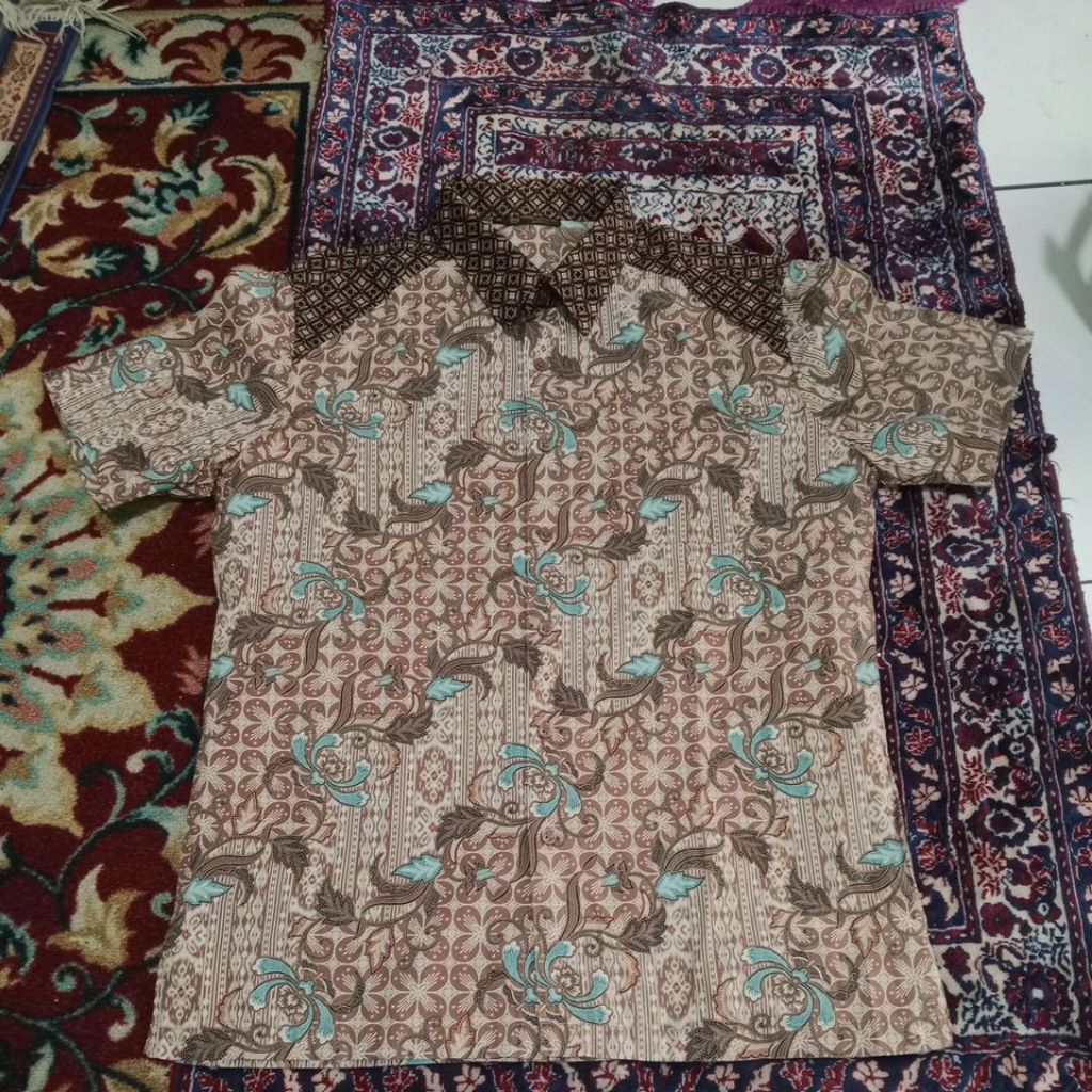 Batik Keris  size M slim fit(second)