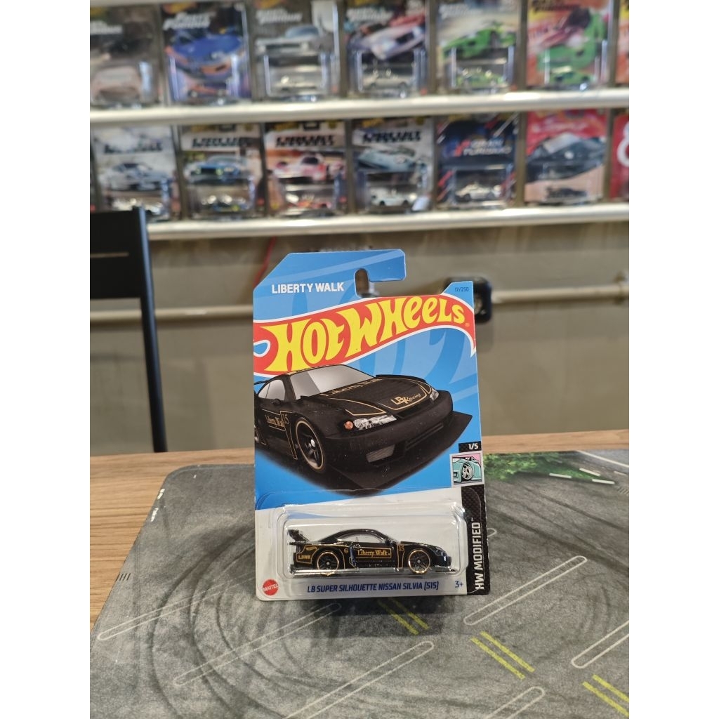 Hotwheels Reguler Nissan Lbwk Super Silhouette Silvia S15 Black