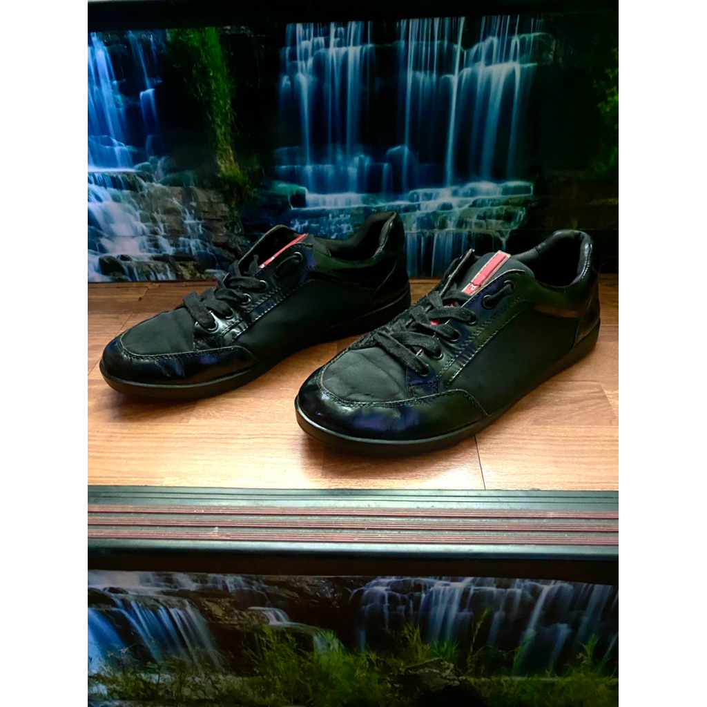 Prada Sport Black kulit And Patent Leather Size 41 insole 26