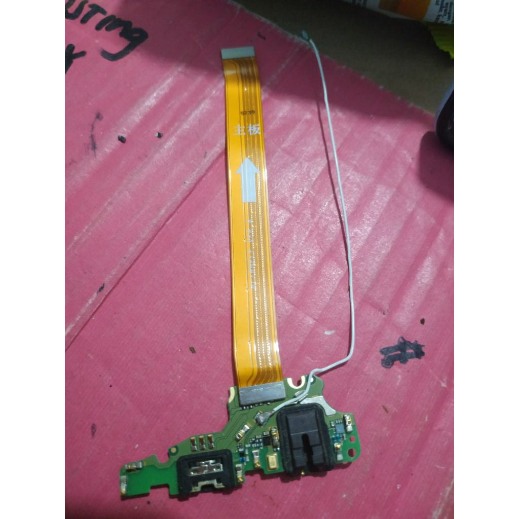 Fleksibel board cas bekas Huawei Nova 2i