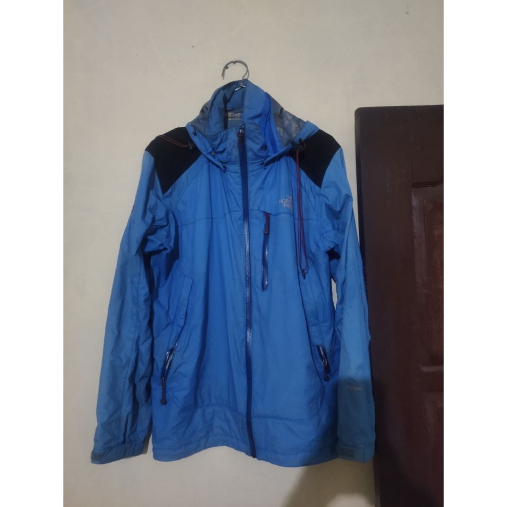 Jaket TNF summit series