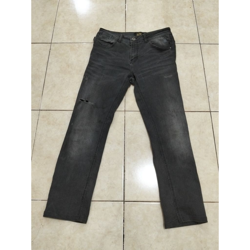 Celana Jeans Emba
