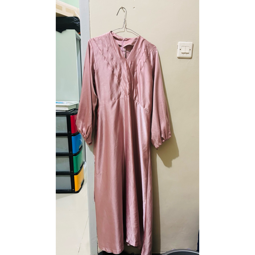 preloved gamis pesta