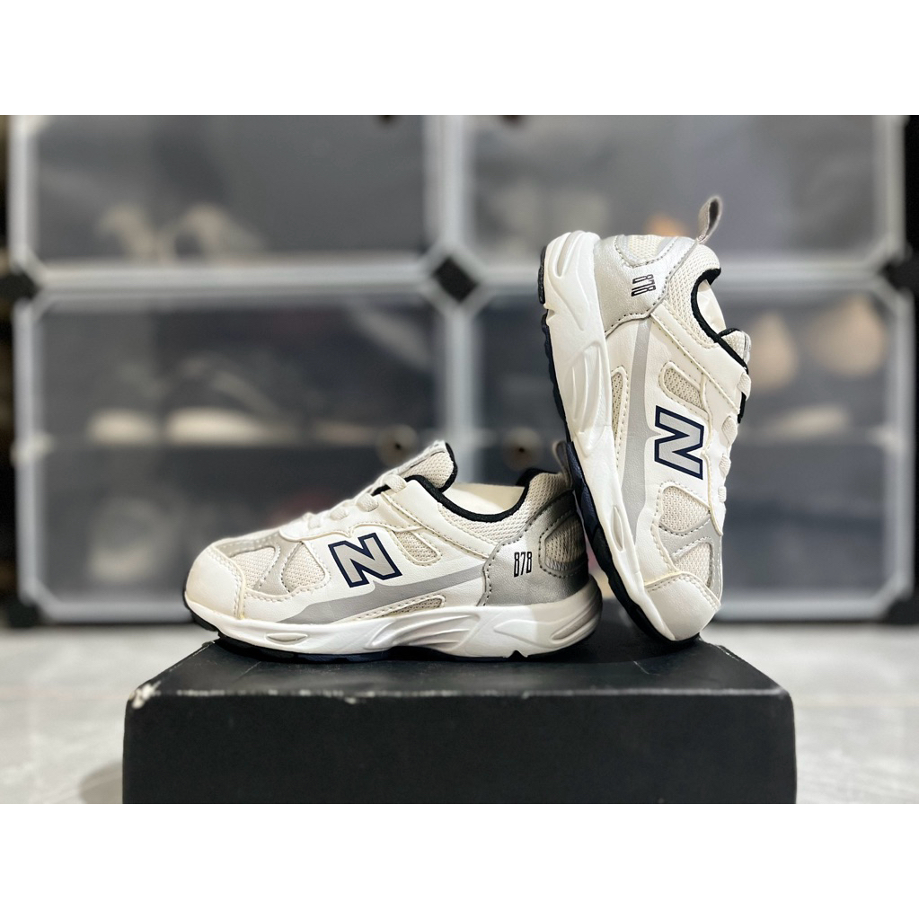 Sepatu Anak Preloved/Second Kids NB 878 Size 27.5