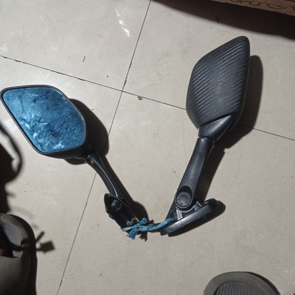 KACA SPION MOTOR R25, R15