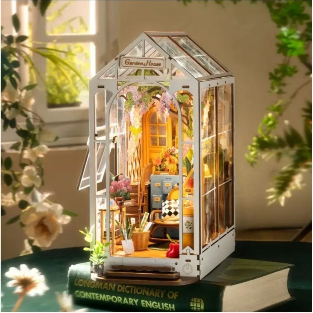 Rolife Garden House BookNook
