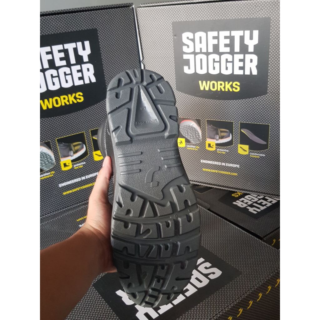 Sepatu Safety Jogger Bestboy