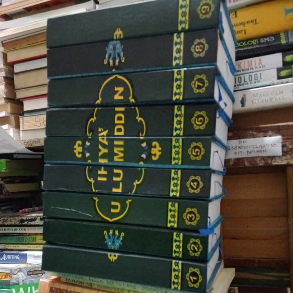 TERJEMAH IHYA' ULUMUDDIN. Imam Al Ghazali. 1 paket, 9 jilid lengkap.