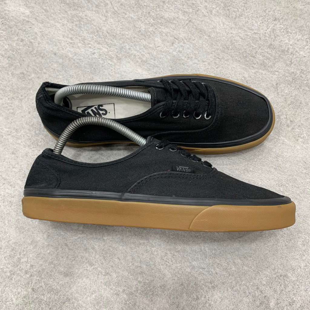 Vans Authentic Black Gum