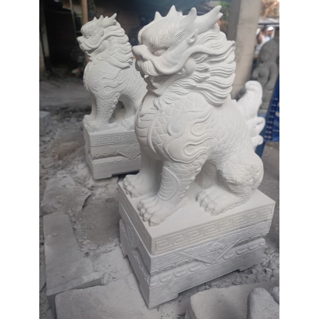 patung pixiu batu putih keras