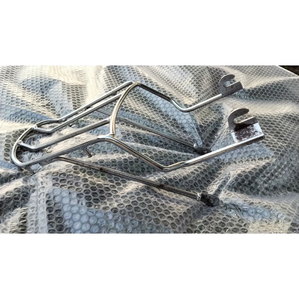 rak belakang rak jepit belakang behel belakang begel belakang Suzuki A100 a100 A7 A6 A5 original NOS
