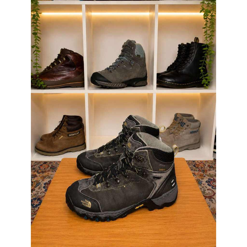sepatu gunung the north face original size 40 second