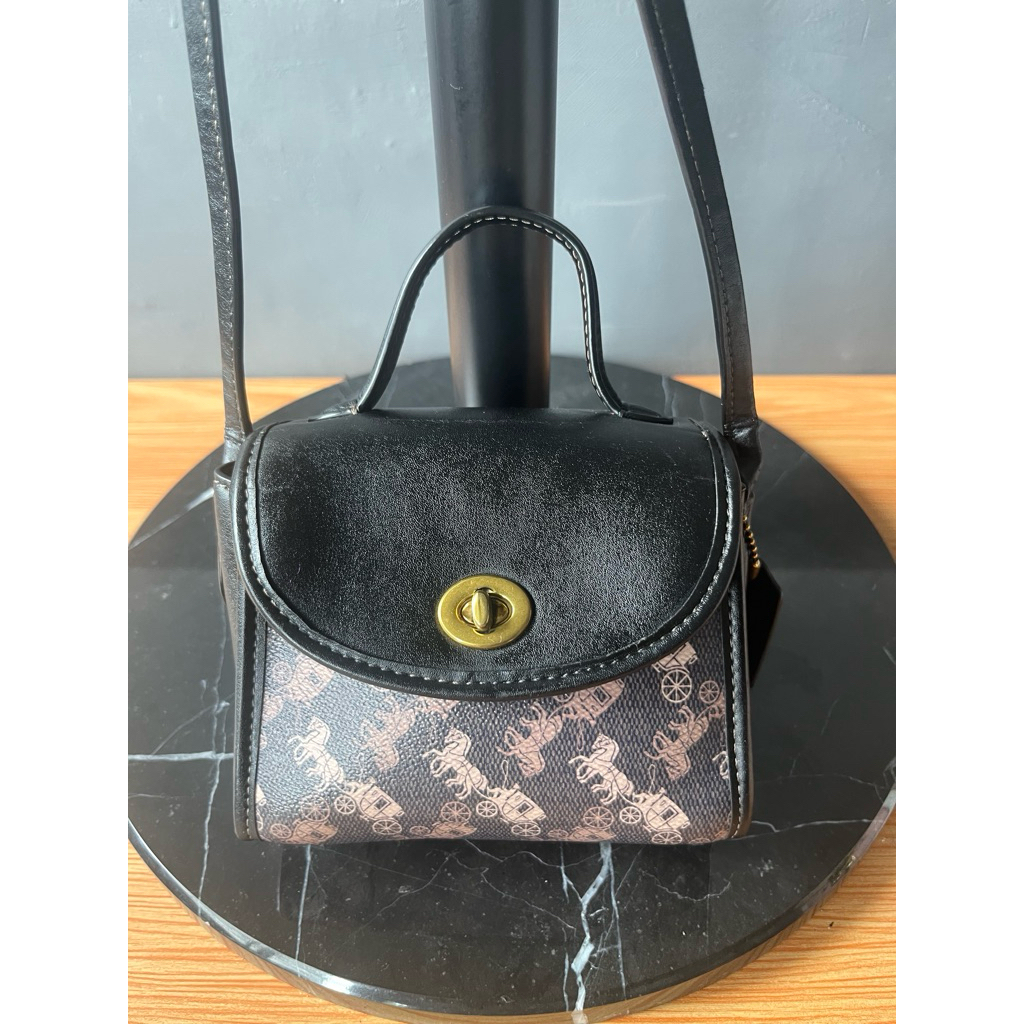 coach turnlock top handle