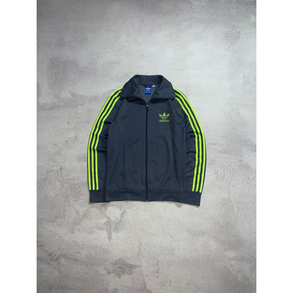 Tracktop Adidas Europa Grey